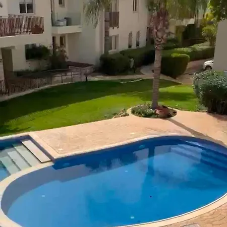 Apartment By The Pool